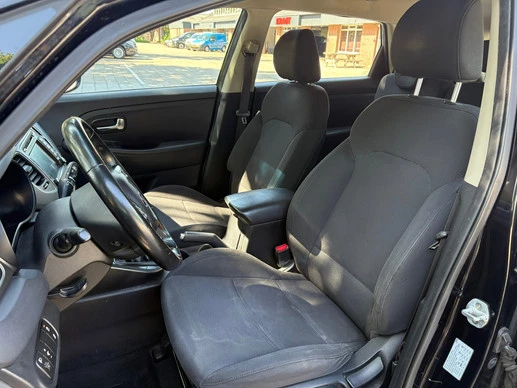 Kia Carens - Afbeelding 10 van 30