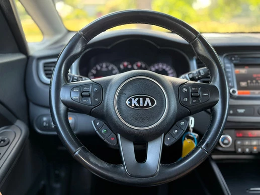 Kia Carens - Afbeelding 23 van 30