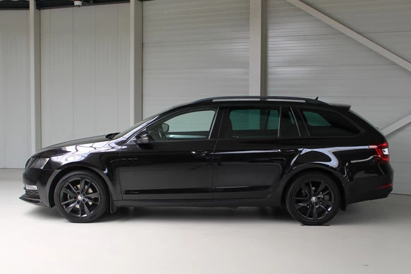 Škoda Octavia - Afbeelding 2 van 13