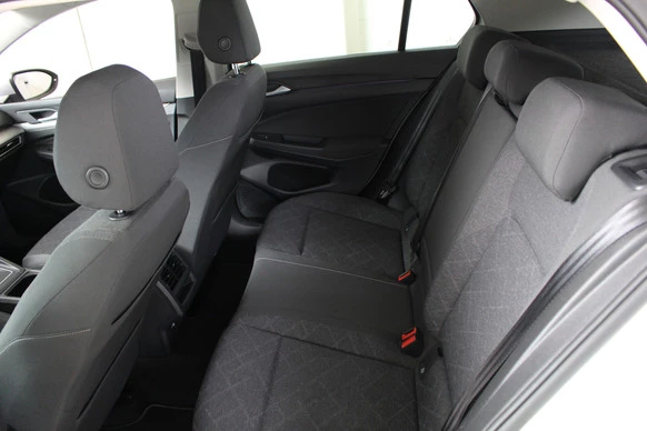Volkswagen Golf - Afbeelding 8 van 19