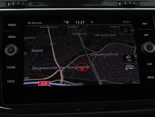 Volkswagen Tiguan - Afbeelding 17 van 30