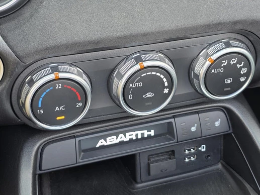 Fiat 124 Spider - Afbeelding 24 van 30