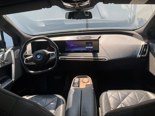 BMW iX - Afbeelding 23 van 30