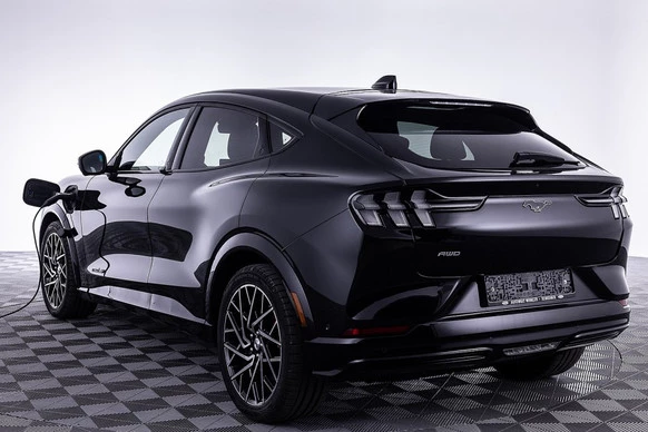 Ford Mustang Mach-E - Afbeelding 2 van 30