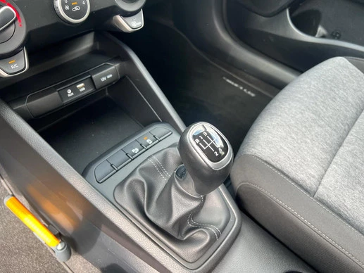 Kia Stonic - Afbeelding 18 van 26