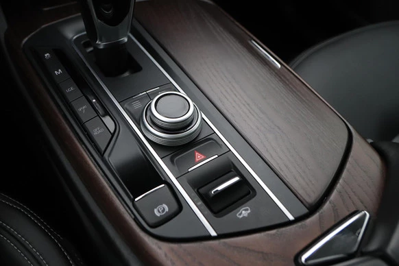 Maserati Levante - Afbeelding 27 van 30