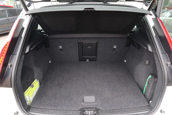 Volvo XC40 - Afbeelding 30 van 30
