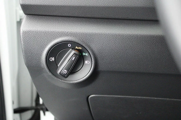 Volkswagen T-Roc - Afbeelding 15 van 30