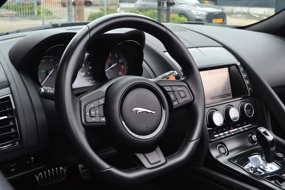 Jaguar F-Type - Afbeelding 24 van 30