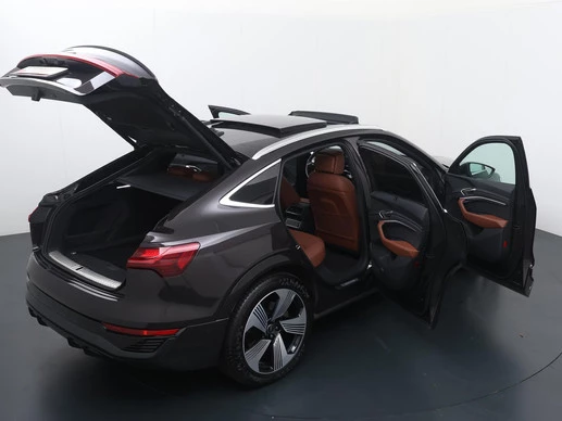Audi Q8 Sportback e-tron - Afbeelding 30 van 30