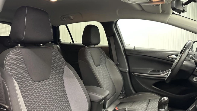 Opel Astra - Afbeelding 12 van 30