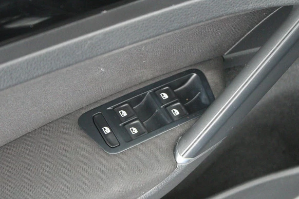 Volkswagen Golf - Afbeelding 12 van 30