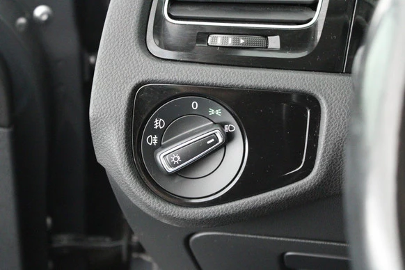 Volkswagen Golf - Afbeelding 14 van 30
