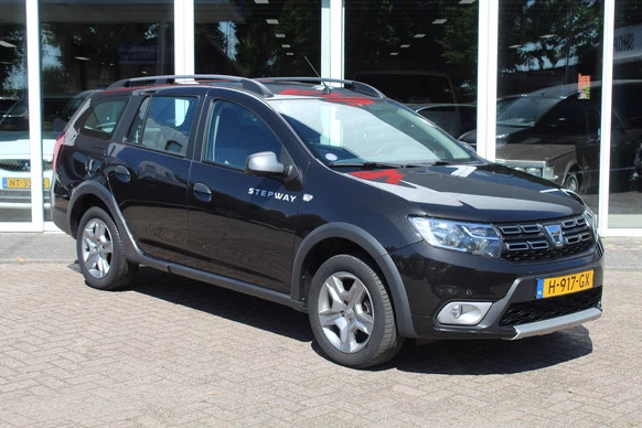 Dacia Logan - Afbeelding 2 van 30