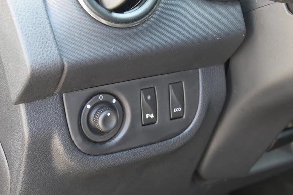 Dacia Logan - Afbeelding 8 van 30