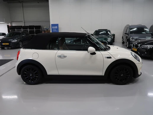 MINI Cooper Cabrio - Afbeelding 16 van 30
