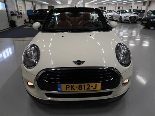 MINI Cooper Cabrio - Afbeelding 18 van 30