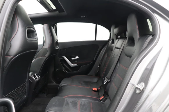 Mercedes-Benz A-Klasse - Afbeelding 13 van 30