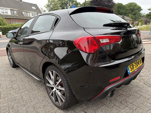 Alfa Romeo Giulietta - Afbeelding 8 van 30