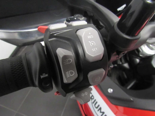 Triumph Tiger - Afbeelding 8 van 11