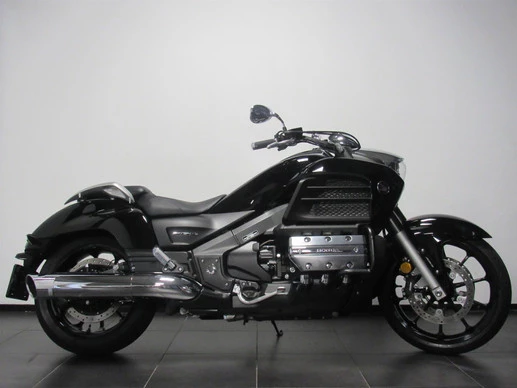 Honda GL 1800 - Afbeelding 1 van 7