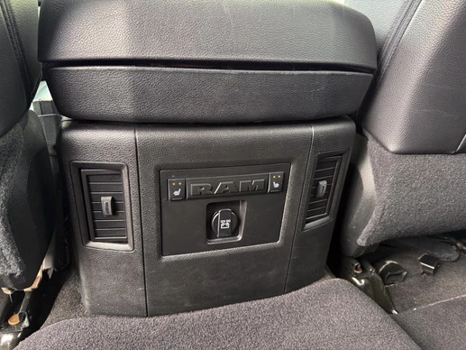 Dodge Ram 1500 - Afbeelding 22 van 26