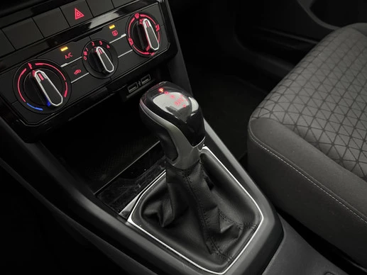 Volkswagen T-Cross - Afbeelding 28 van 30