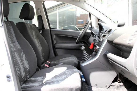 Opel Agila - Afbeelding 13 van 30