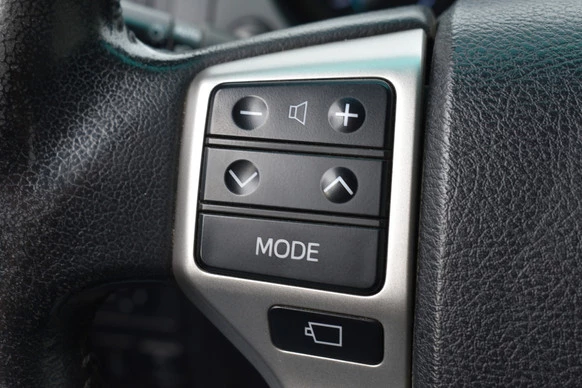 Toyota Land Cruiser - Afbeelding 10 van 16