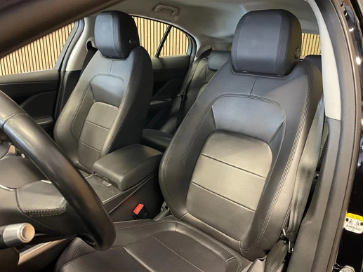 Jaguar I-PACE - Afbeelding 16 van 30