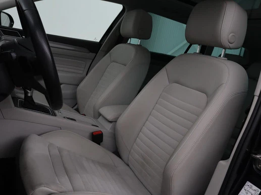 Volkswagen Passat - Afbeelding 5 van 30