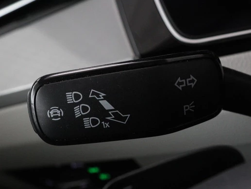 Volkswagen Passat - Afbeelding 18 van 30