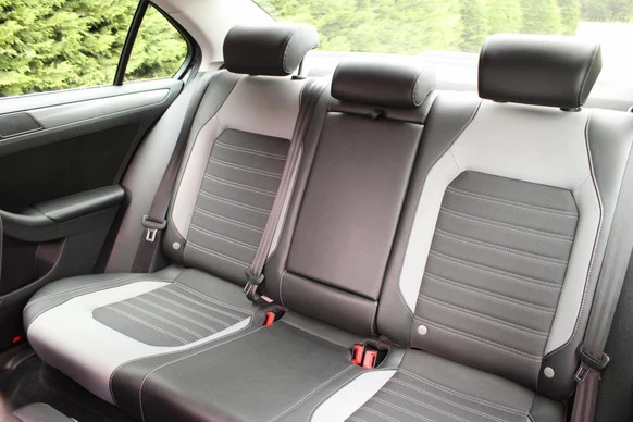Volkswagen Jetta - Afbeelding 26 van 30