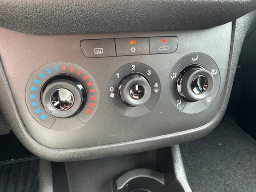 Fiat Punto - Afbeelding 9 van 16