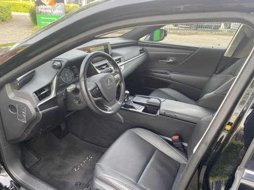 Lexus ES - Afbeelding 12 van 29