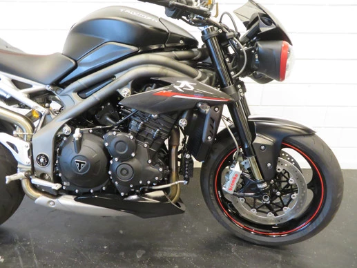 Triumph Speed Triple - Afbeelding 8 van 13
