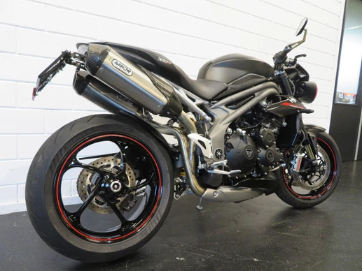 Triumph Speed Triple - Afbeelding 10 van 13