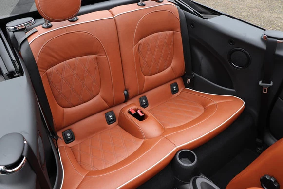 MINI Cooper Cabrio - Afbeelding 15 van 30