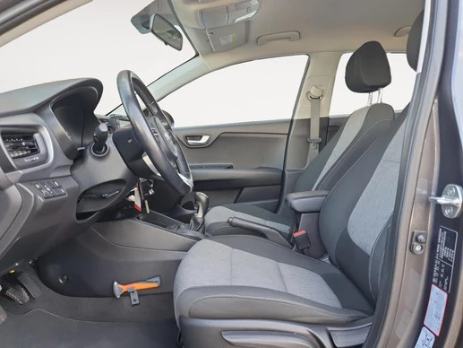 Kia Stonic - Afbeelding 14 van 30