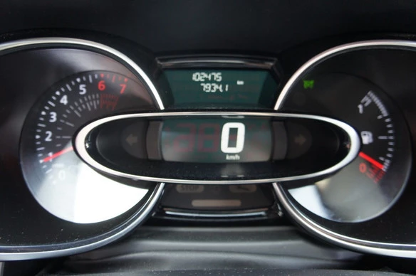 Renault Clio - Afbeelding 14 van 29