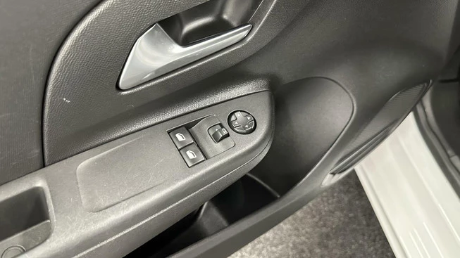 Opel Corsa - Afbeelding 17 van 30