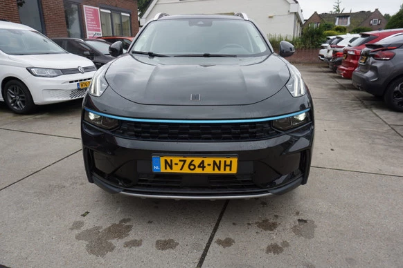 Lynk & Co 01 - Afbeelding 2 van 24