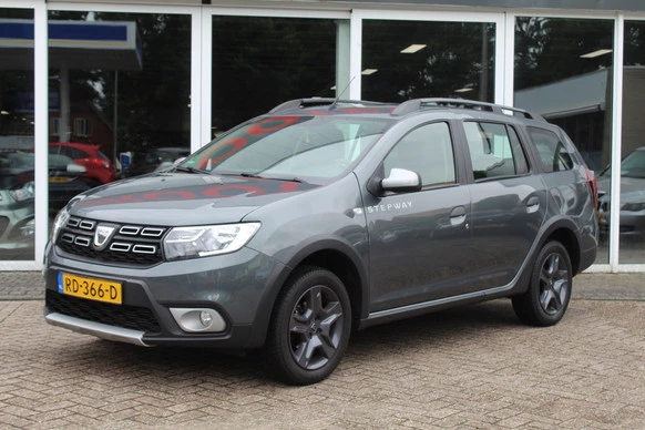 Dacia Logan - Afbeelding 1 van 29