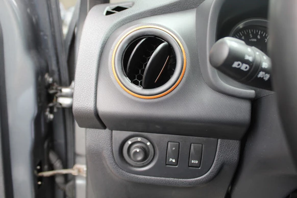 Dacia Logan - Afbeelding 9 van 29