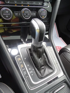 Volkswagen Golf - Afbeelding 13 van 30