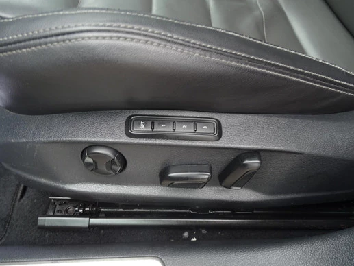 Volkswagen Golf - Afbeelding 20 van 30