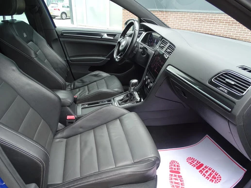Volkswagen Golf - Afbeelding 23 van 30