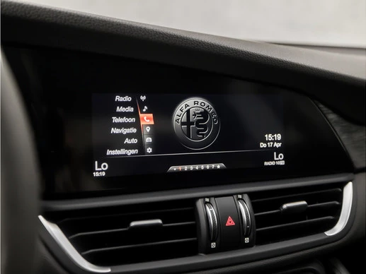Alfa Romeo Giulia - Afbeelding 25 van 30