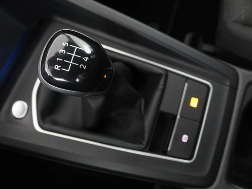 Volkswagen Golf - Afbeelding 18 van 30