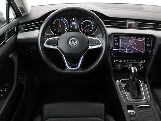 Volkswagen Passat - Afbeelding 3 van 30